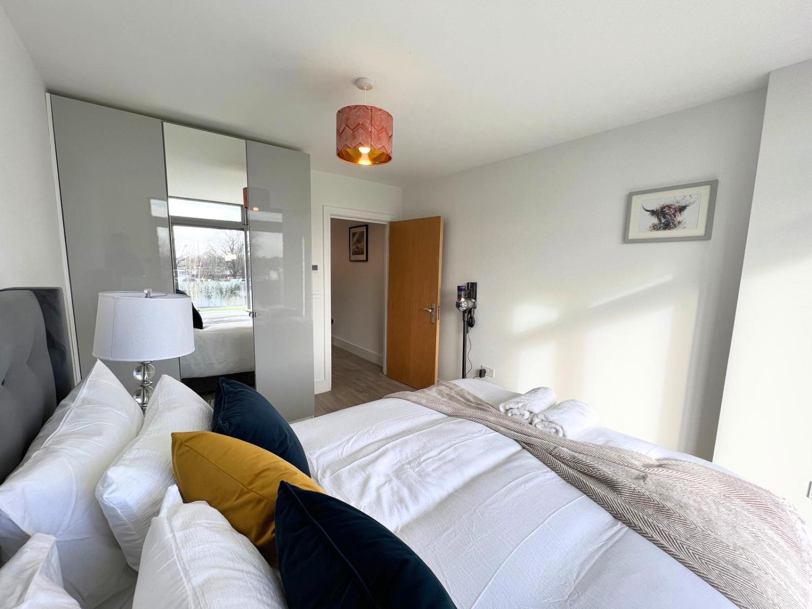 Lägenhet C1, Luxury 2 Bedroom Flat In Wembley
