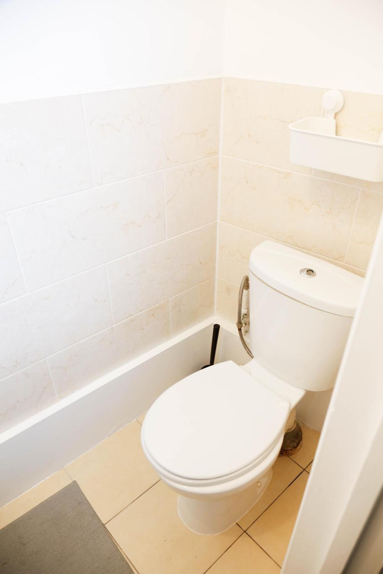 Séjour chez l'habitant Stylish 1-minute Walk To Camden Town Metro, Shops, Cafes, Bars & Restaurants With Shared Bathrooms Londres