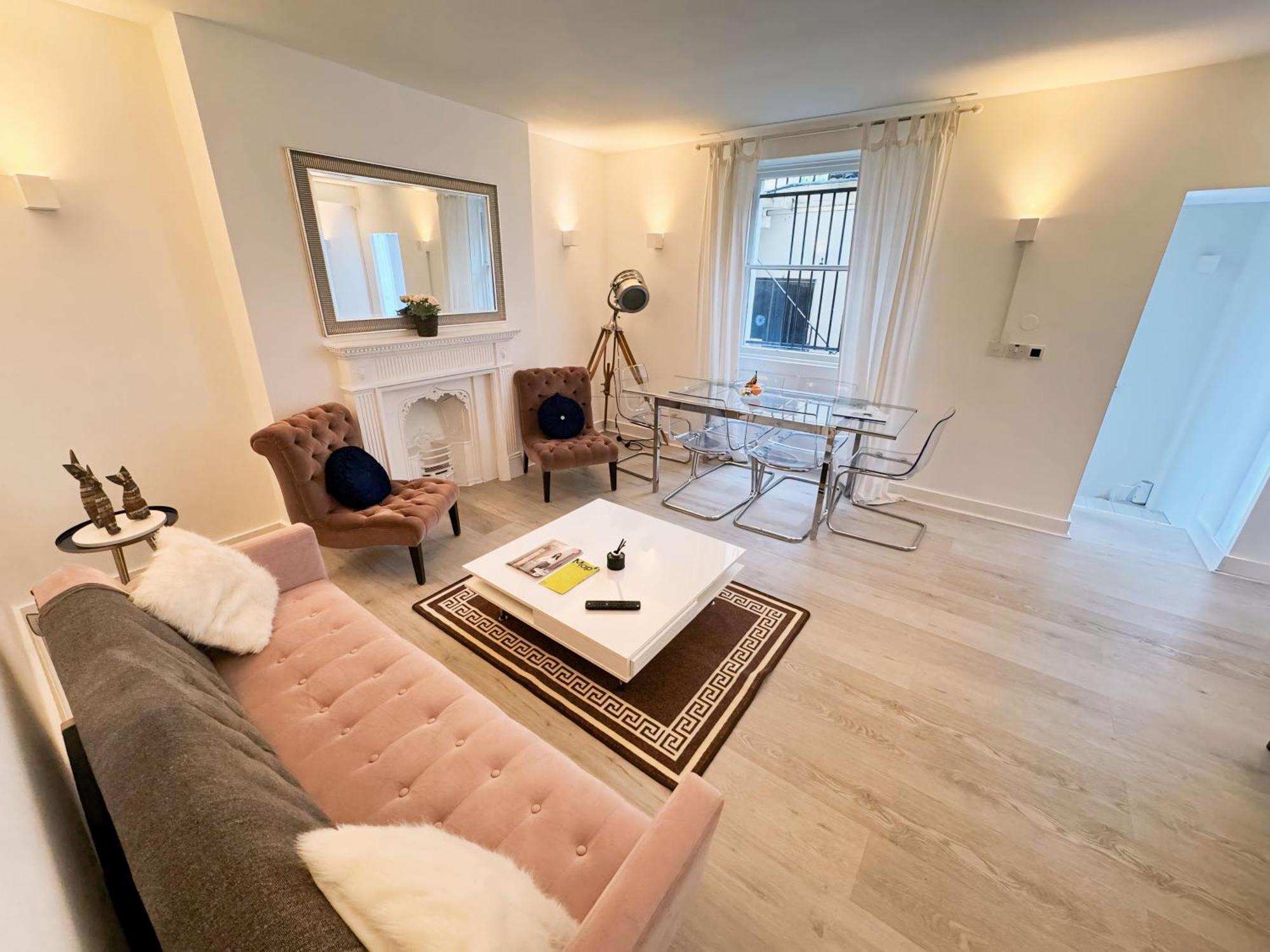 Hyde Park Two Bedroom Appartement Londres