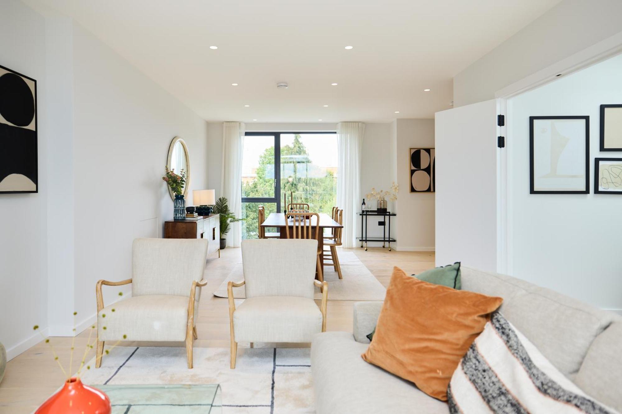 Apartment The Brondesbury Hideaway - Stylish 3bdr Flat With Balcony & Parking