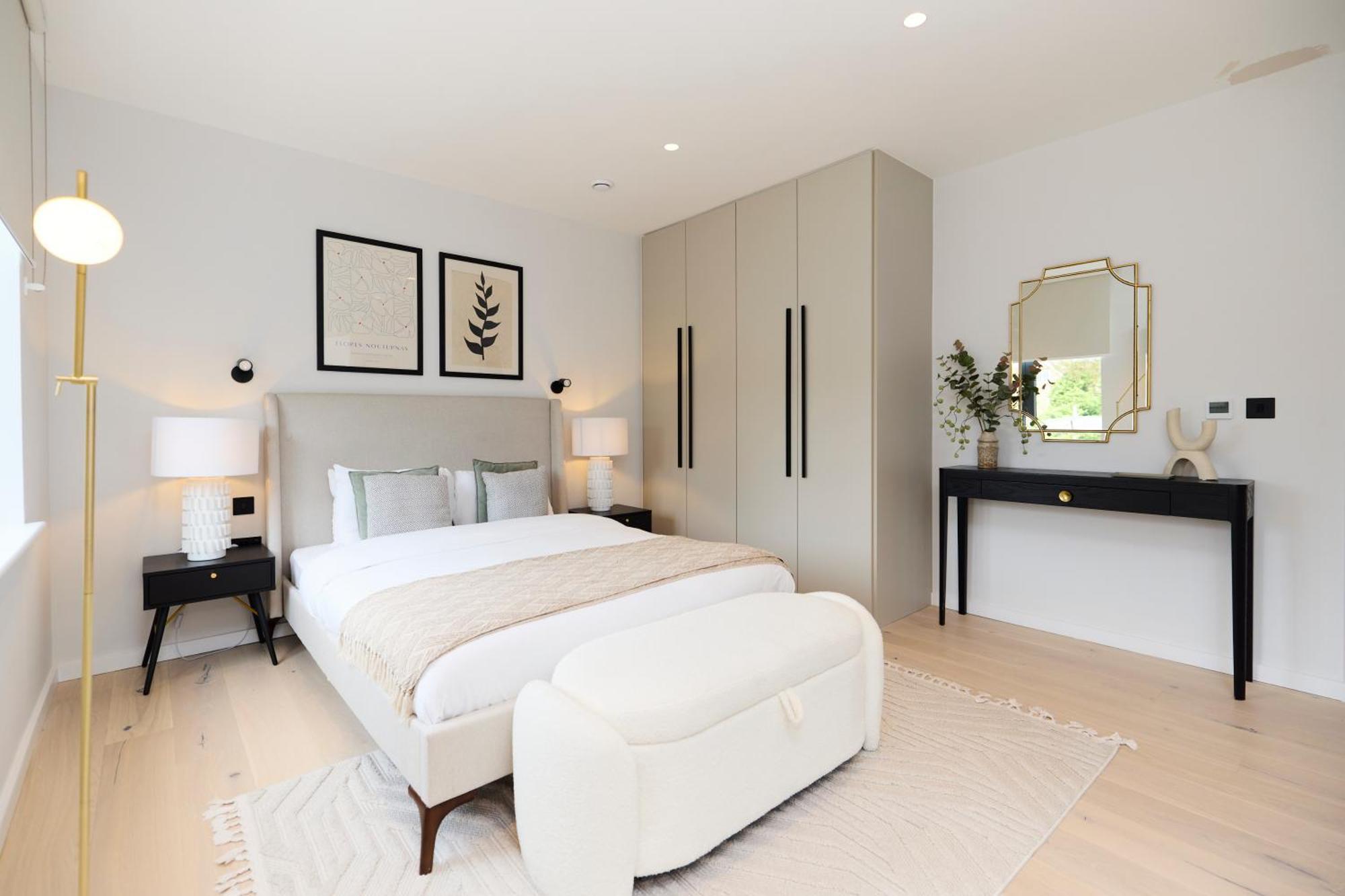 Apartment The Brondesbury Hideaway - Stylish 3bdr Flat With Balcony & Parking *