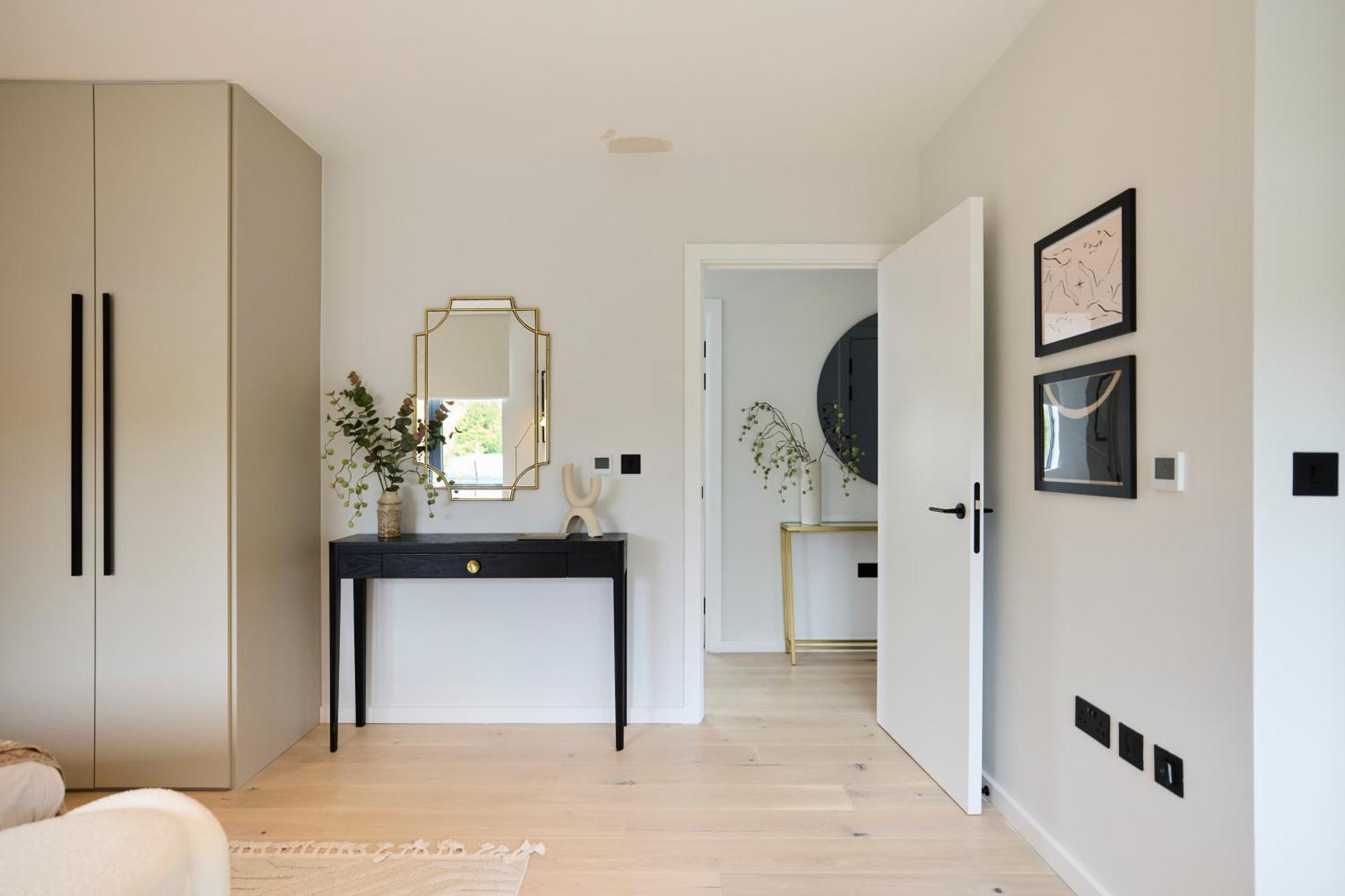 The Brondesbury Hideaway - Stylish 3bdr Flat With Balcony & Parking * London