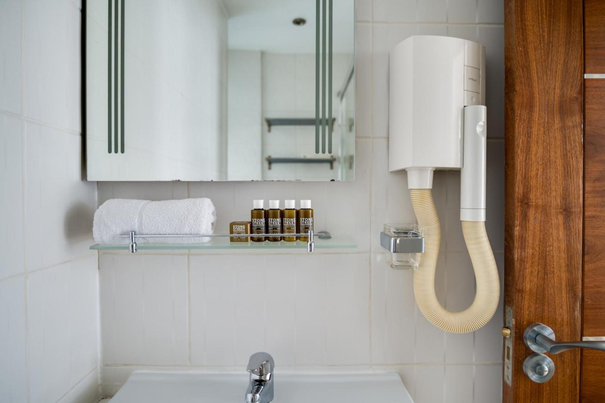 Appartement Lovely Charing Cross Londen