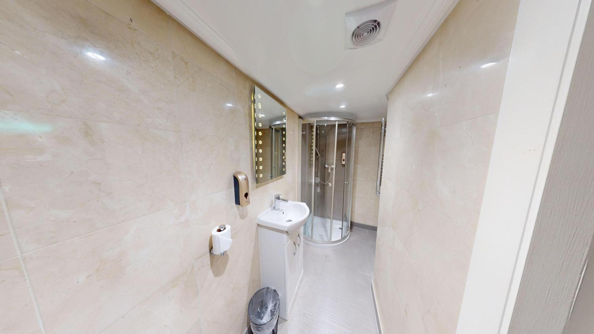 Msk Premium Apartment London
