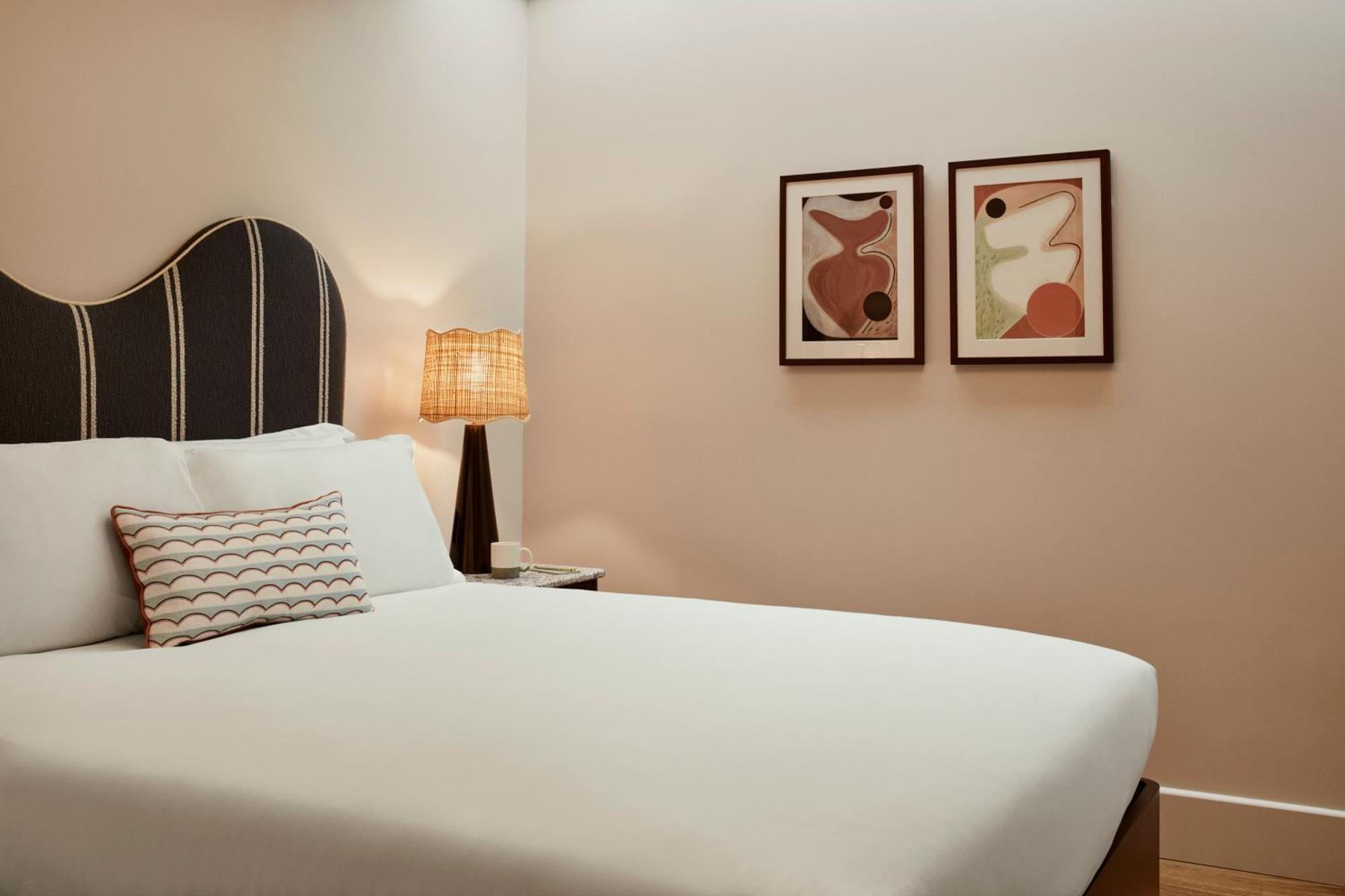 Hotell The Hoxton, Shepherds Bush 4*