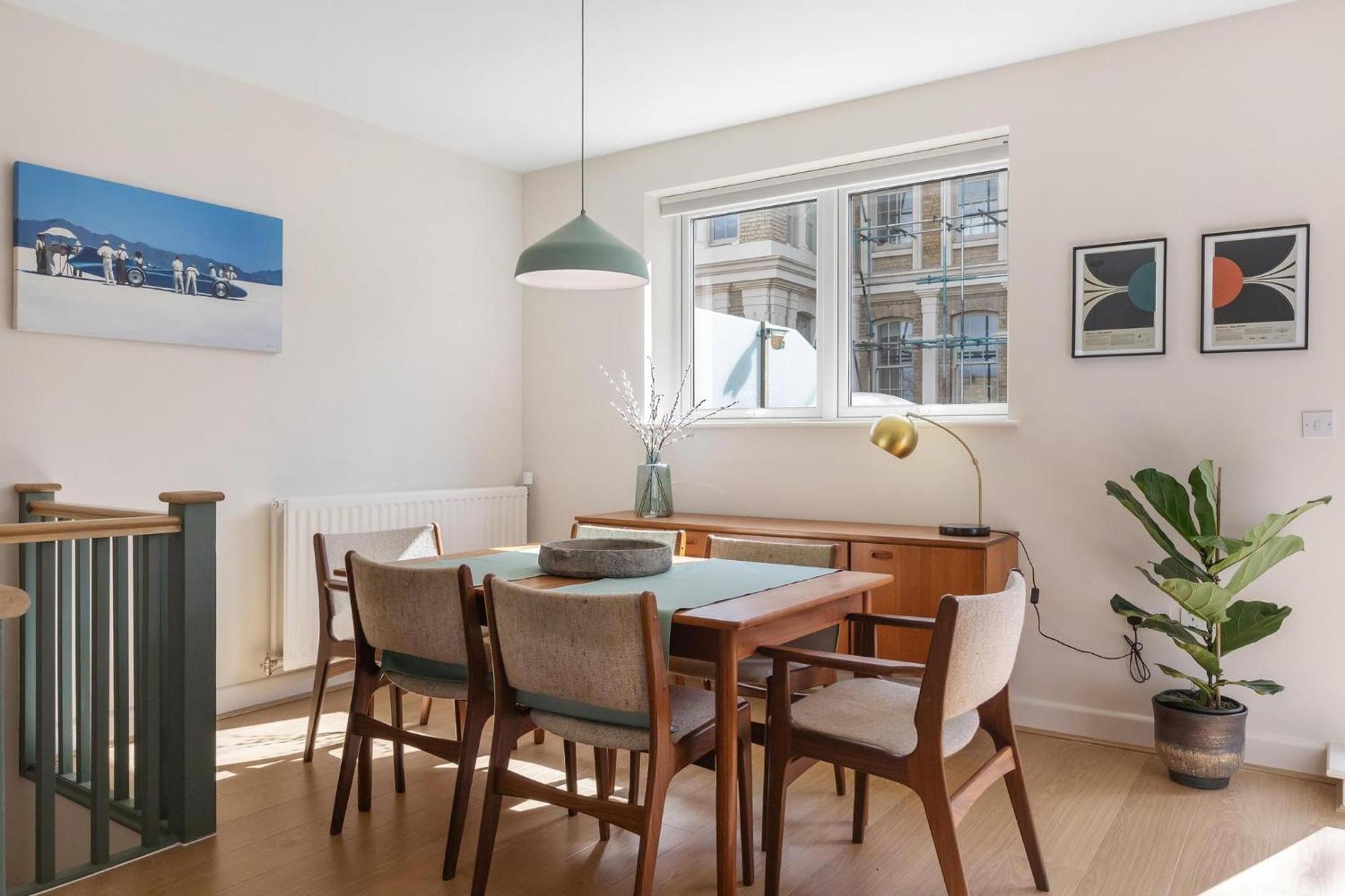 Designer 2bed 3bath Duplex - 20mins2central London! Londres