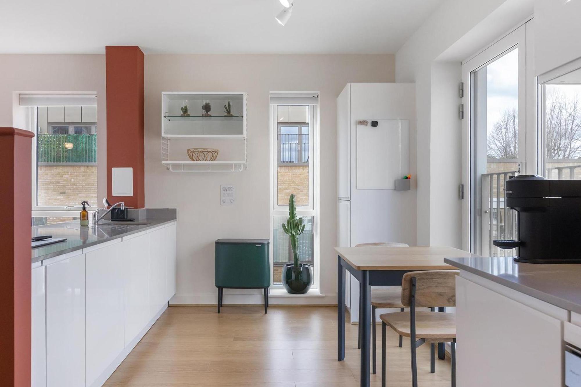 Appartement Designer 2bed 3bath Duplex - 20mins2central London!
