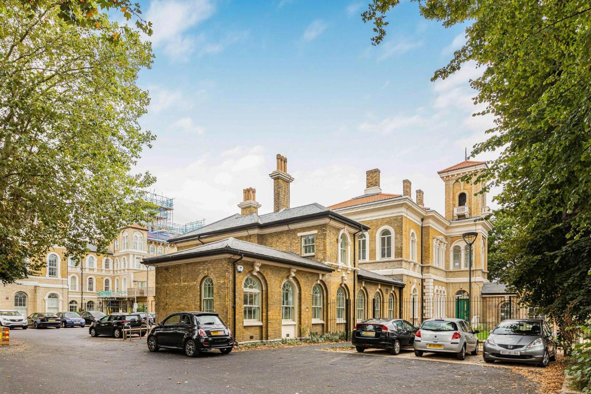 Designer 2bed 3bath Duplex - 20mins2central London! Appartement *