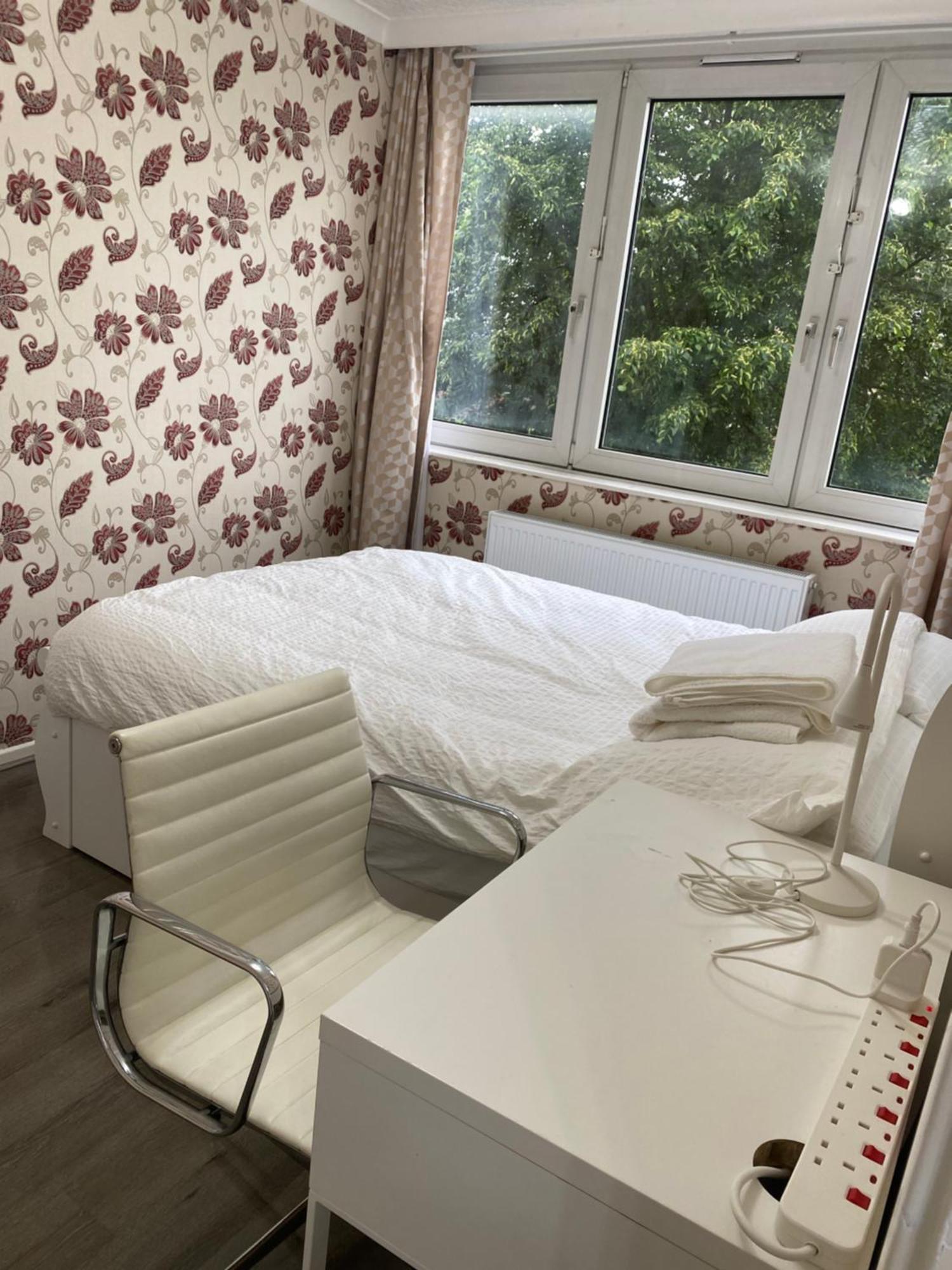 Lejlighed Luxury 3 Bedroom Flat With Garden