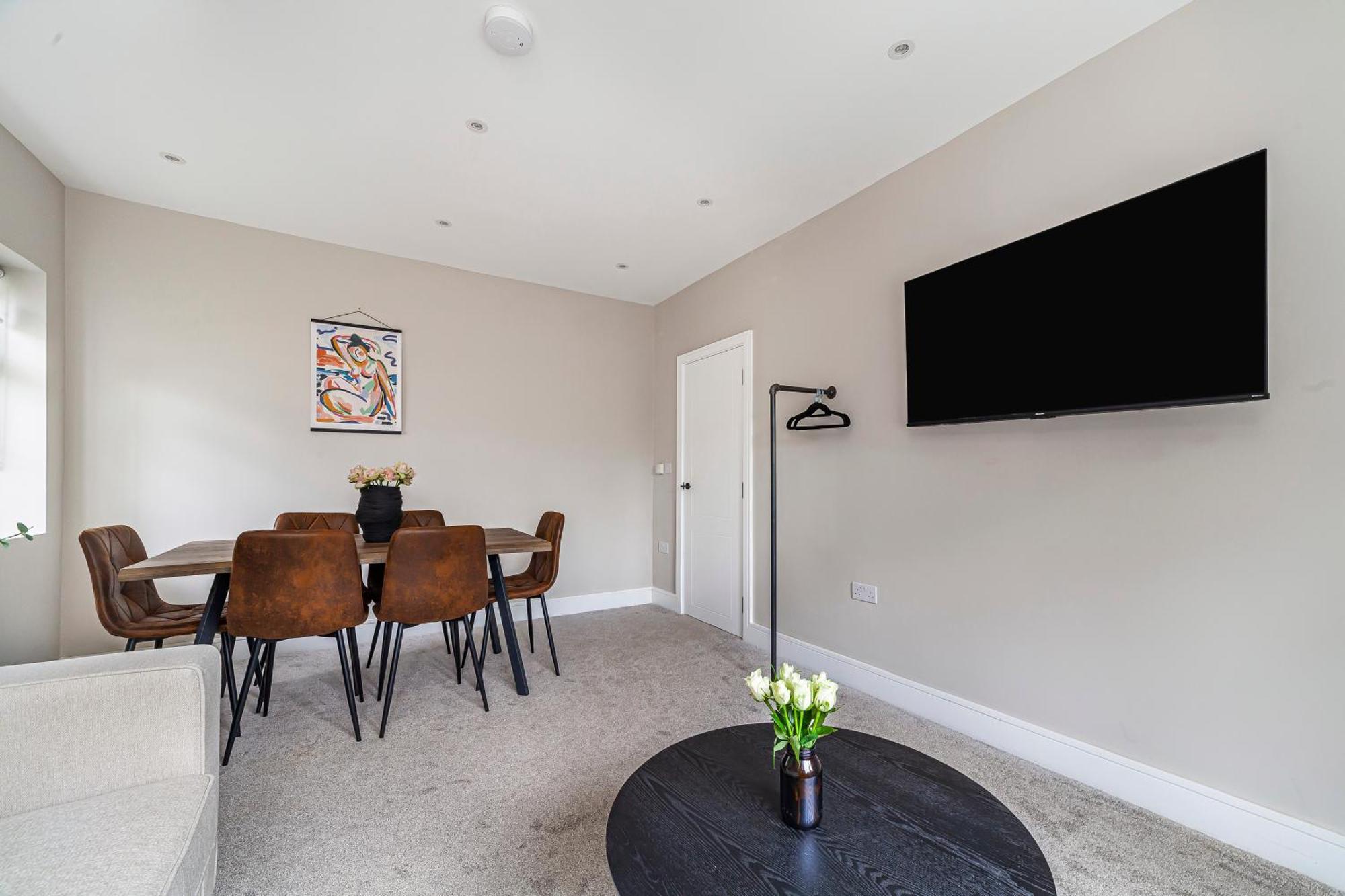 Leilighet Arte - Serviced For Leisure And Business - Private Parking - 12 Minutes Walking From Wembley Stadium *