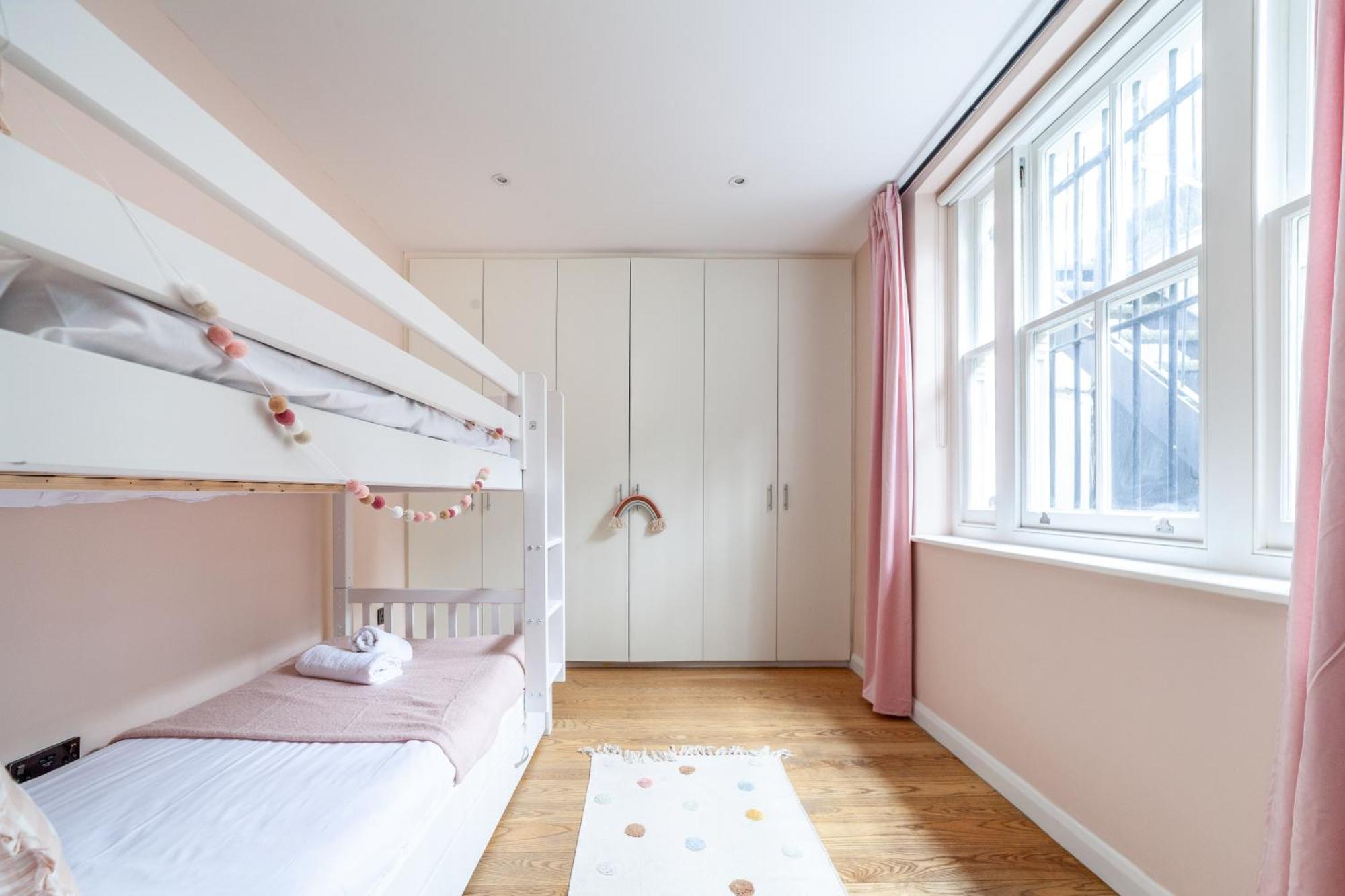 Leilighet Stylish & Central 2-bed, 2-bath In Notting Hill London