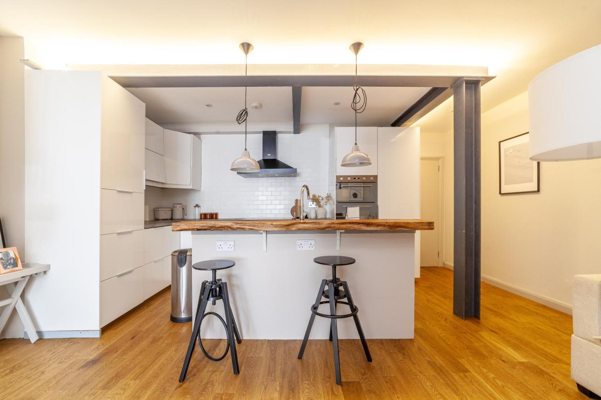 Leilighet Stylish & Central 2-bed, 2-bath In Notting Hill