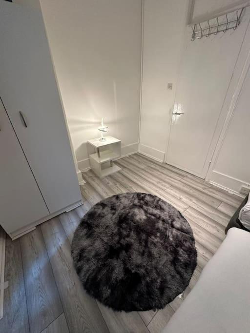 Ground Floor One Bedroom Flat Lägenhet