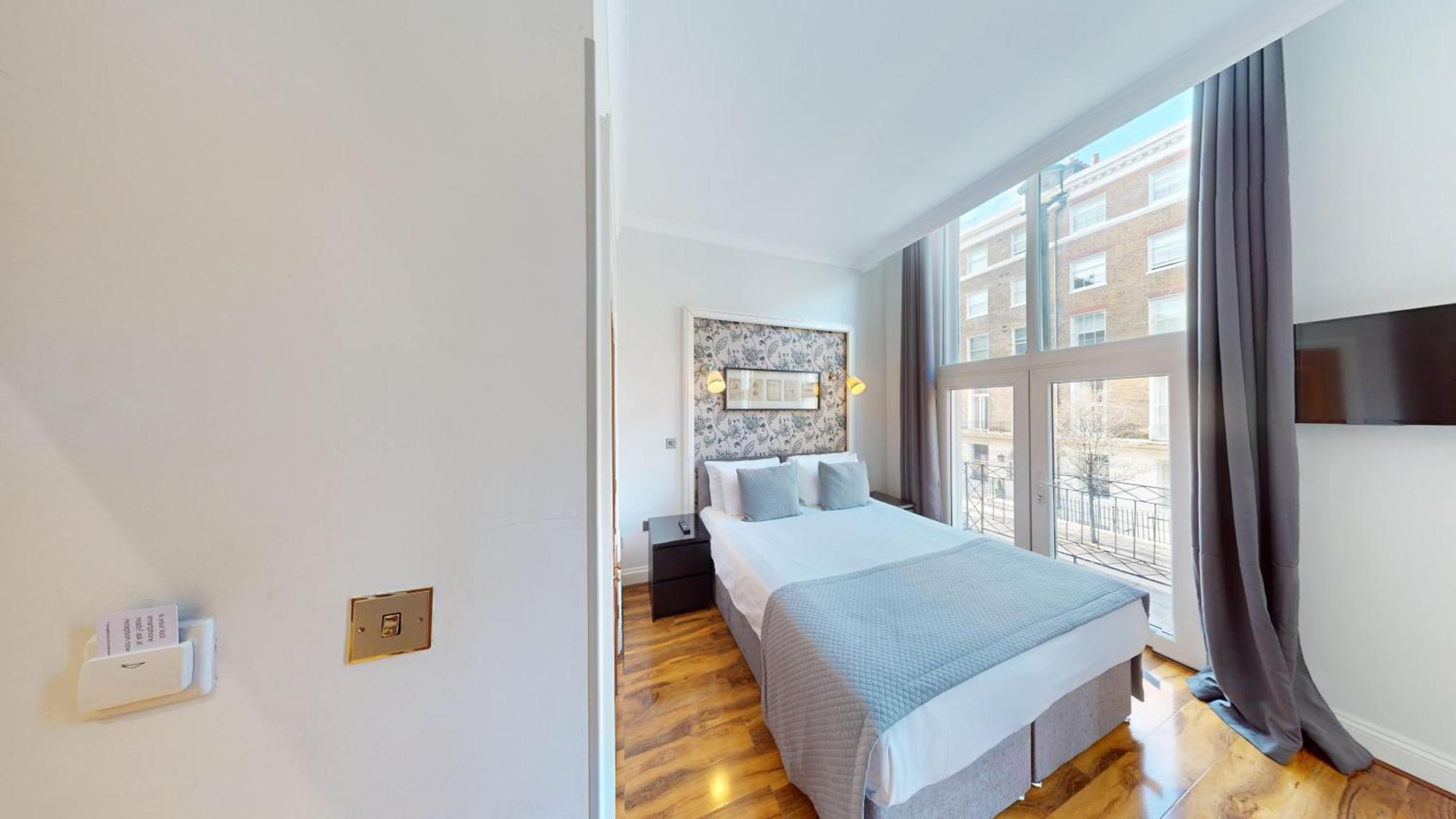 Hotel Msk 82 London