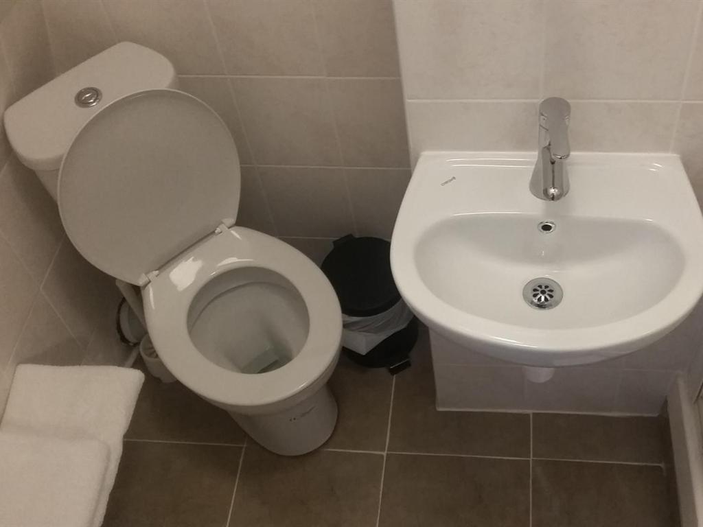 Garth Hotel London