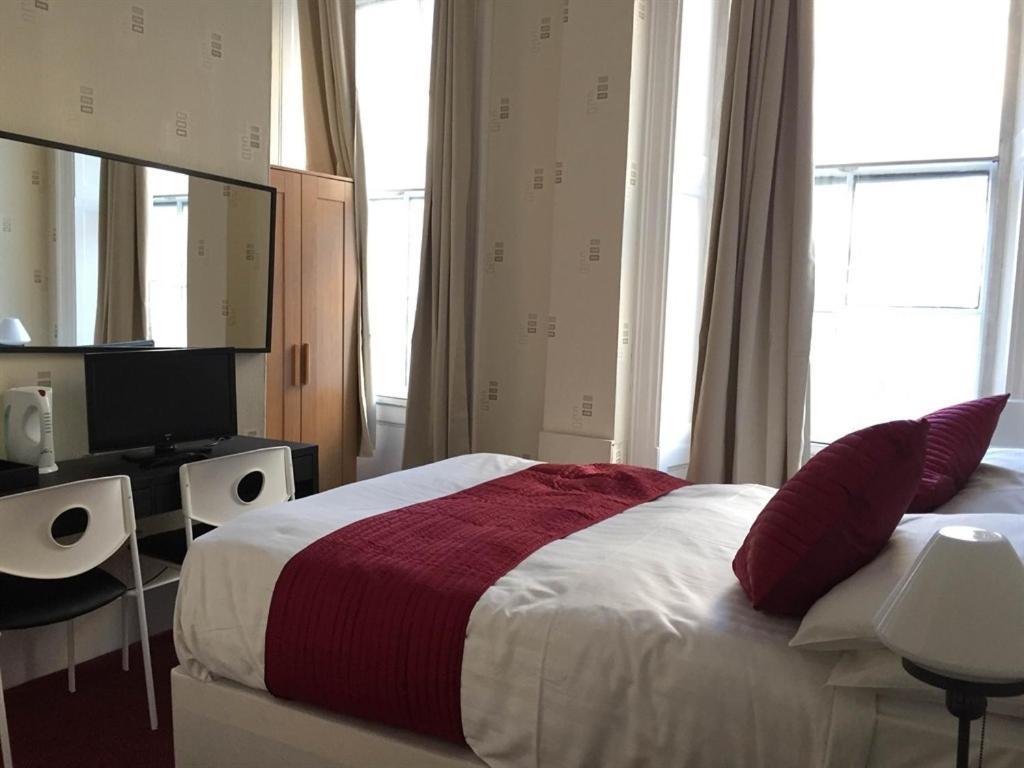 Garth Hotel London