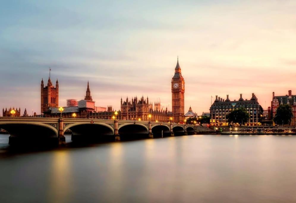 Apartment Flat In Heart Of London