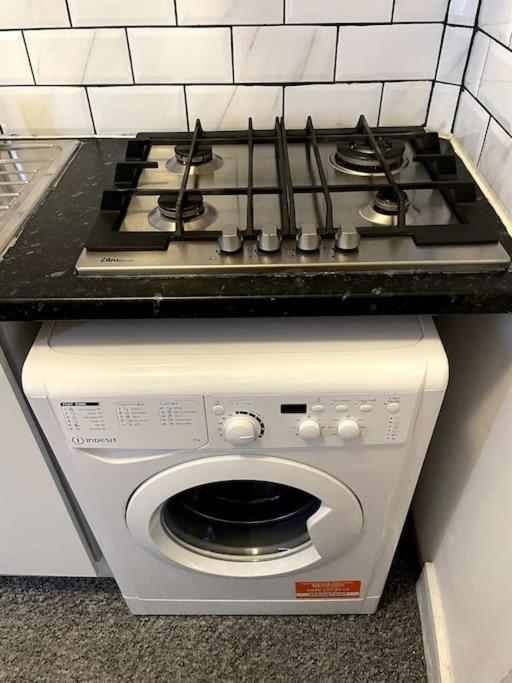 Flat In Heart Of Apartment