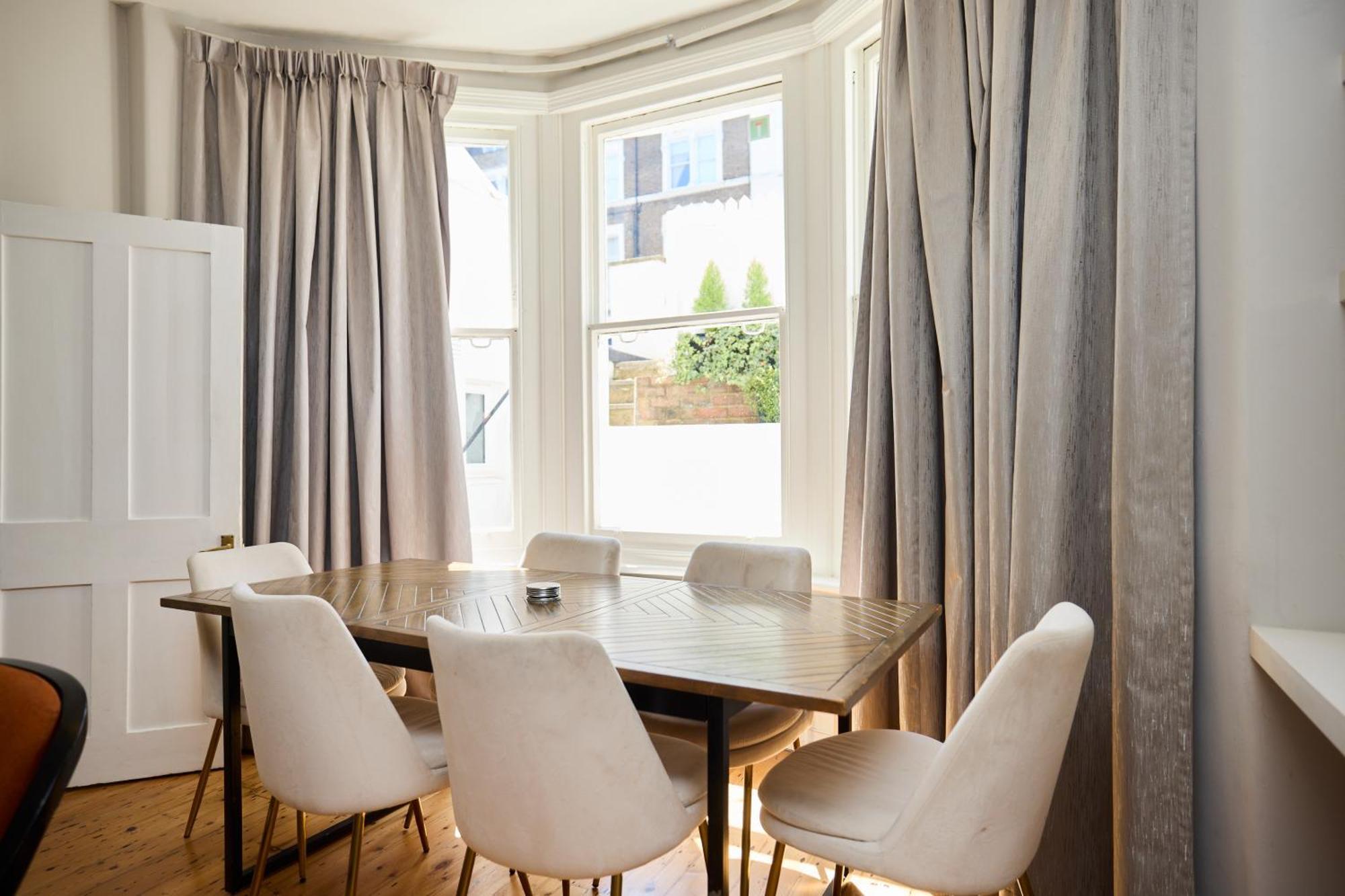 Apartment The West Kensington Hideout - Cozy 2bdr Flat With Garden *