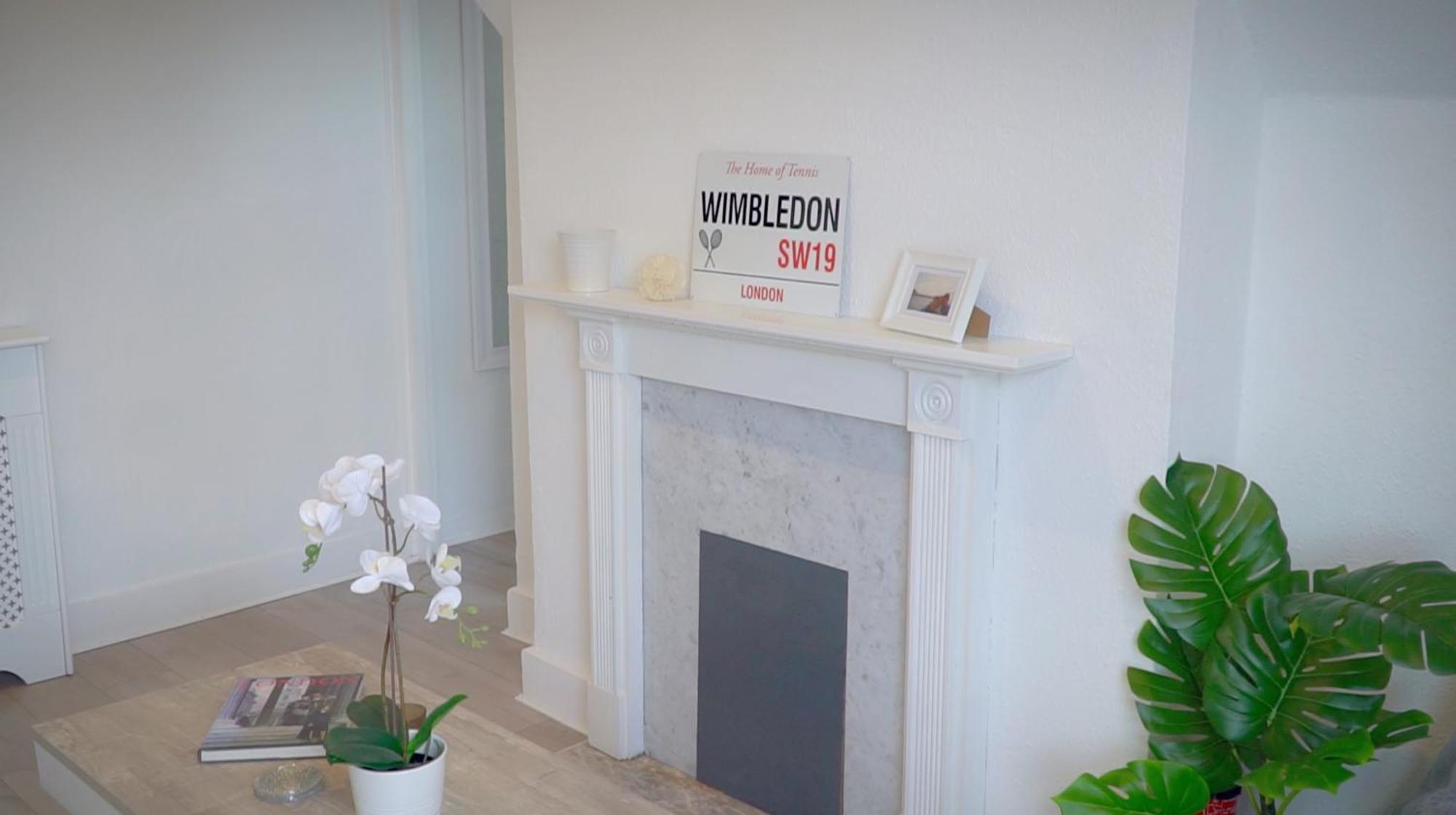 Beautiful 2 Bedroom Wimbledon, 2 Min Walk To Wimbledon Station Appartement *