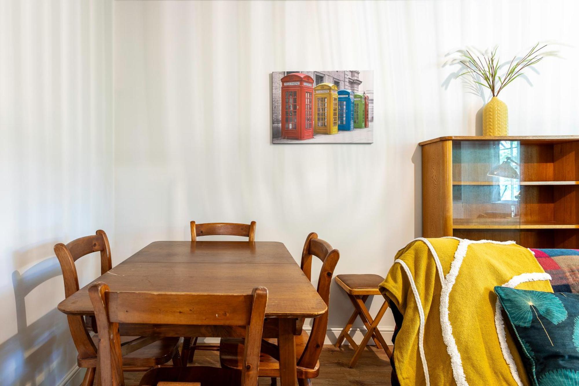 Apartment Stylish Highgate Haven London