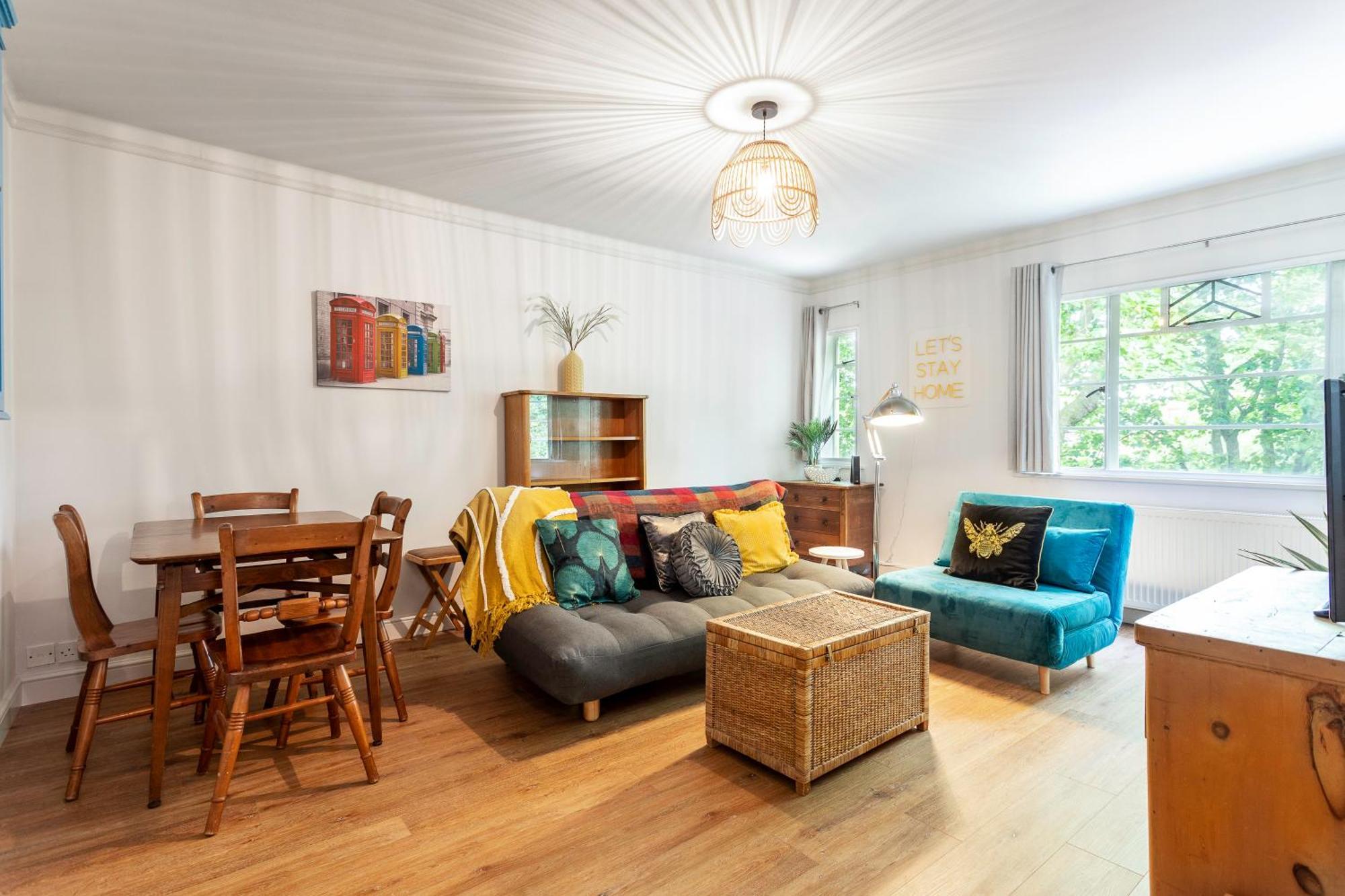 Stylish Highgate Haven Apartment