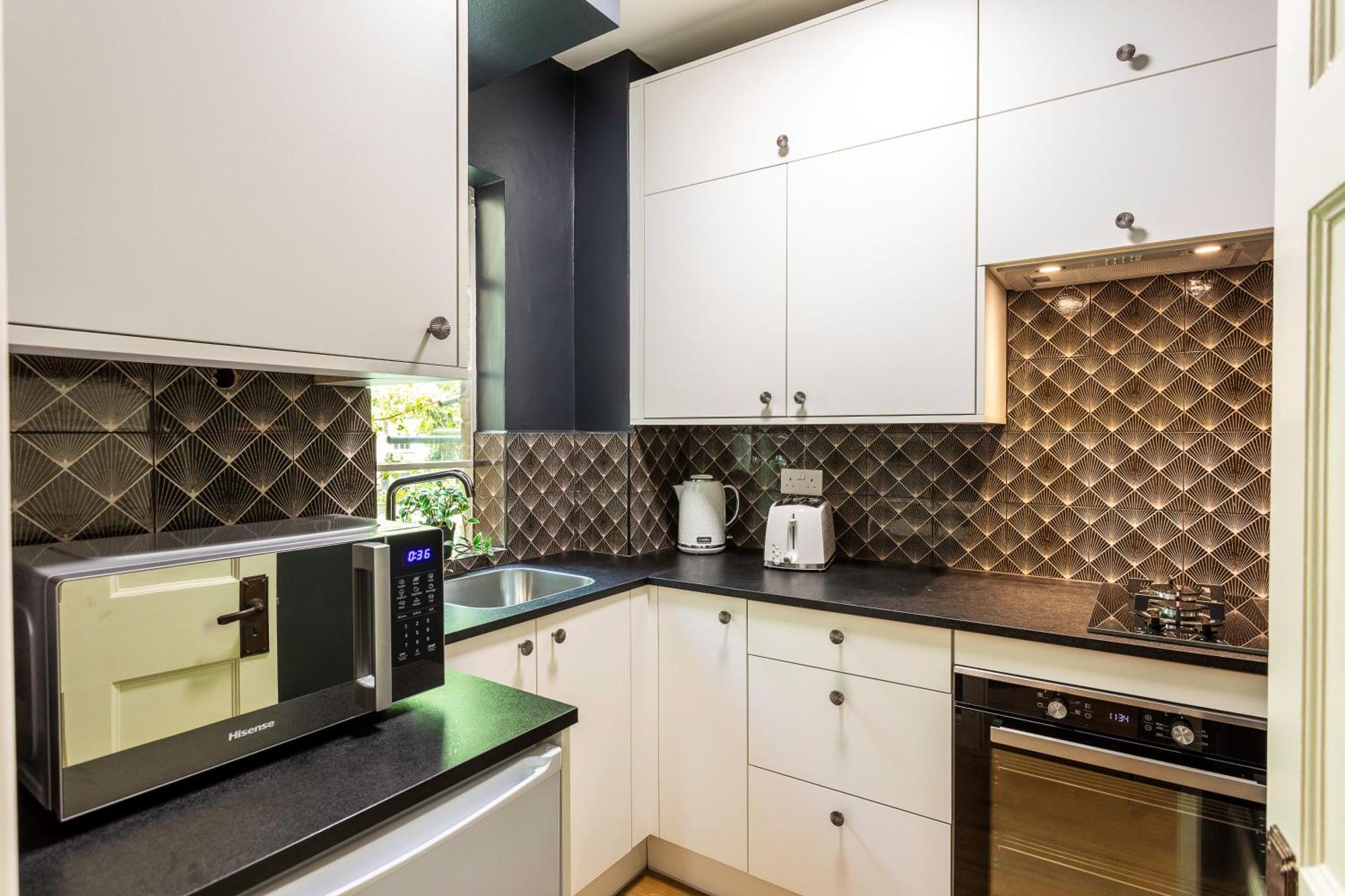 Apartment Stylish Highgate Haven