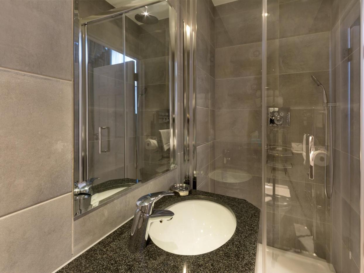 Staunton - Hotell 4*