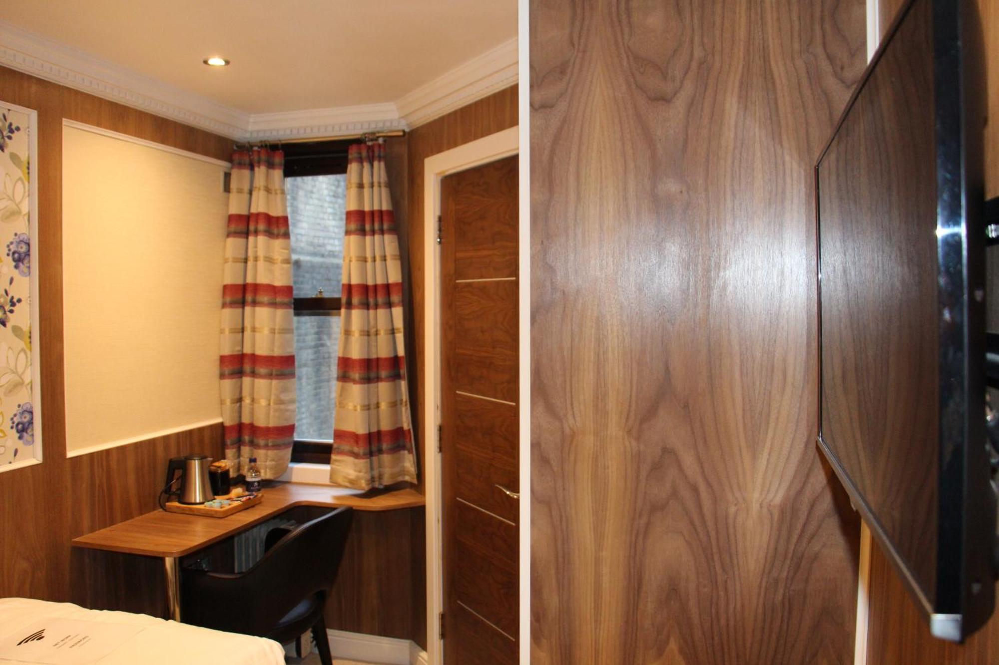 Cheshire Hotel London
