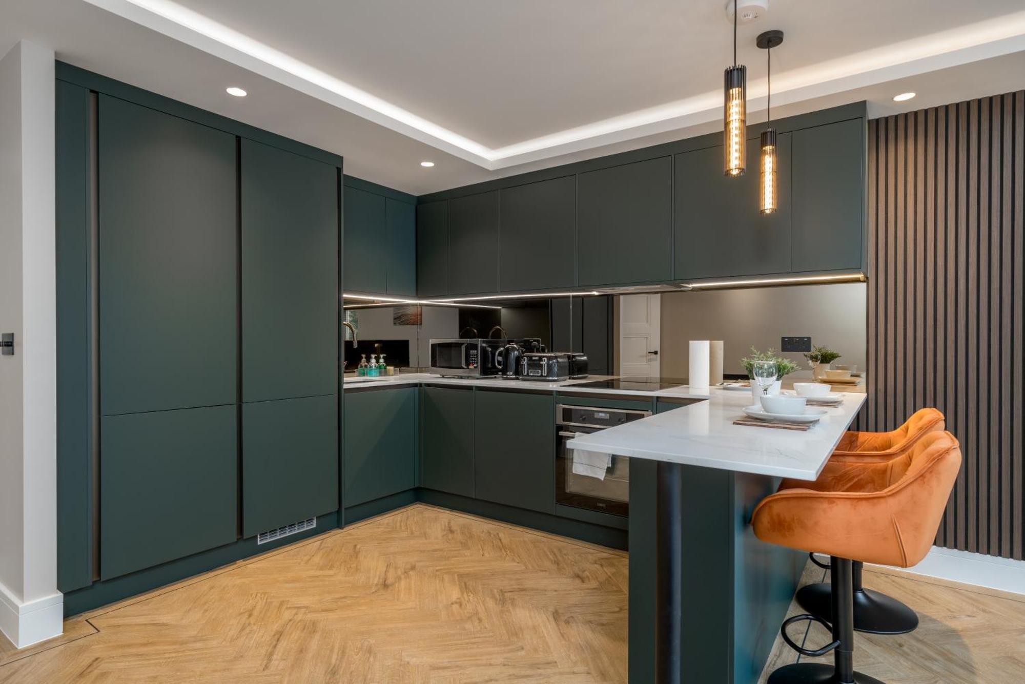 Skyvillion -cozy & Amazing King 1bed In Cockfosters Mins To Tube Leilighet London