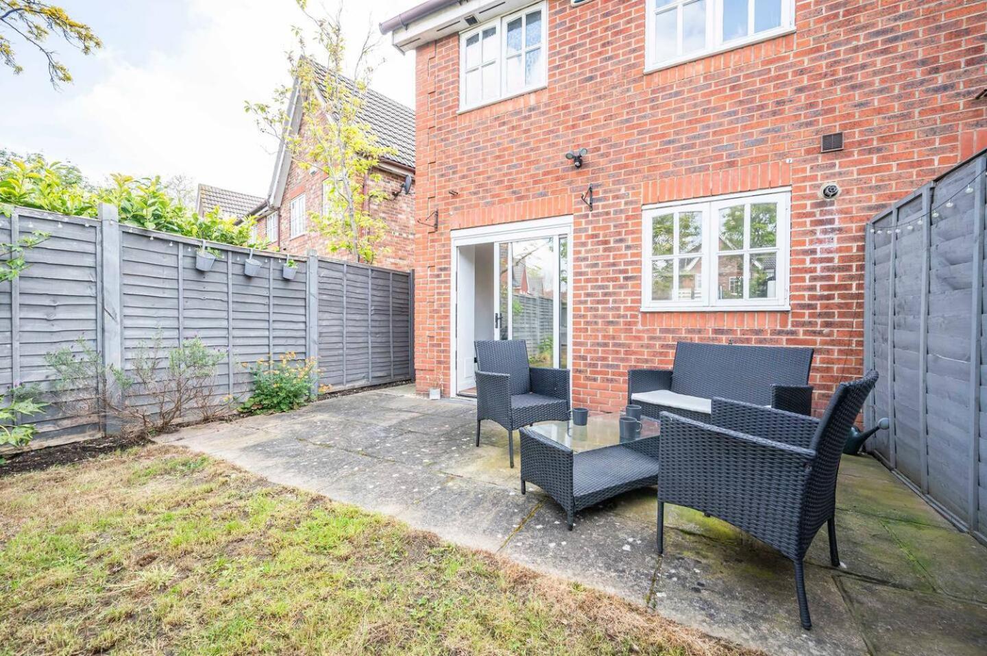 Greenwich House 10 Mins To O2 - Free Parking Pass The Keys Semesterbostad *