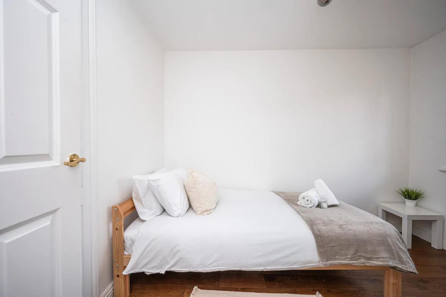 Greenwich House 10 Mins To O2 - Free Parking Pass The Keys *