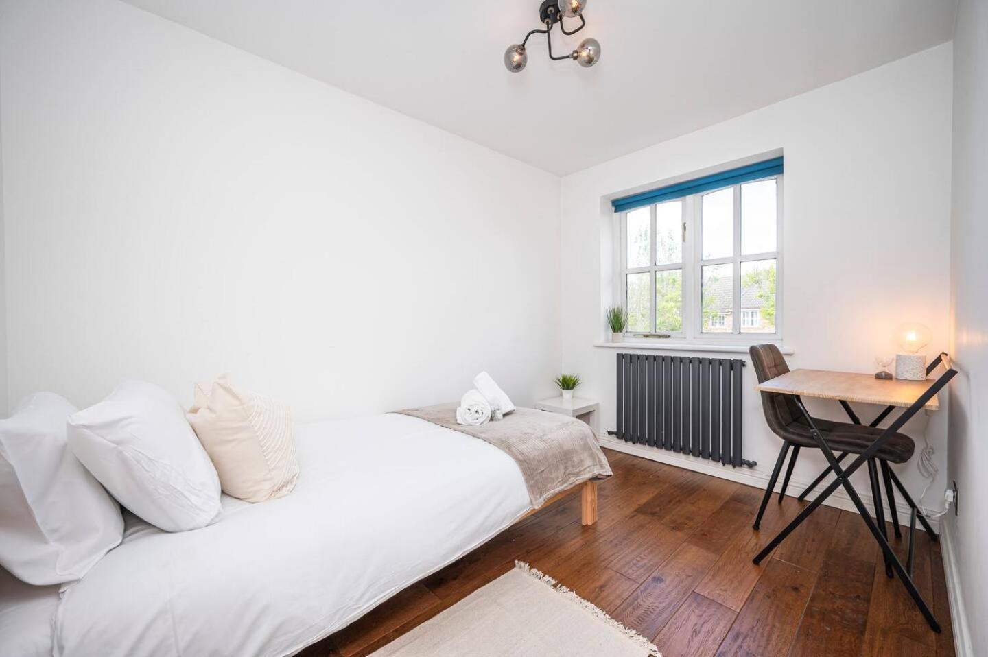 Semesterbostad Greenwich House 10 Mins To O2 - Free Parking Pass The Keys *