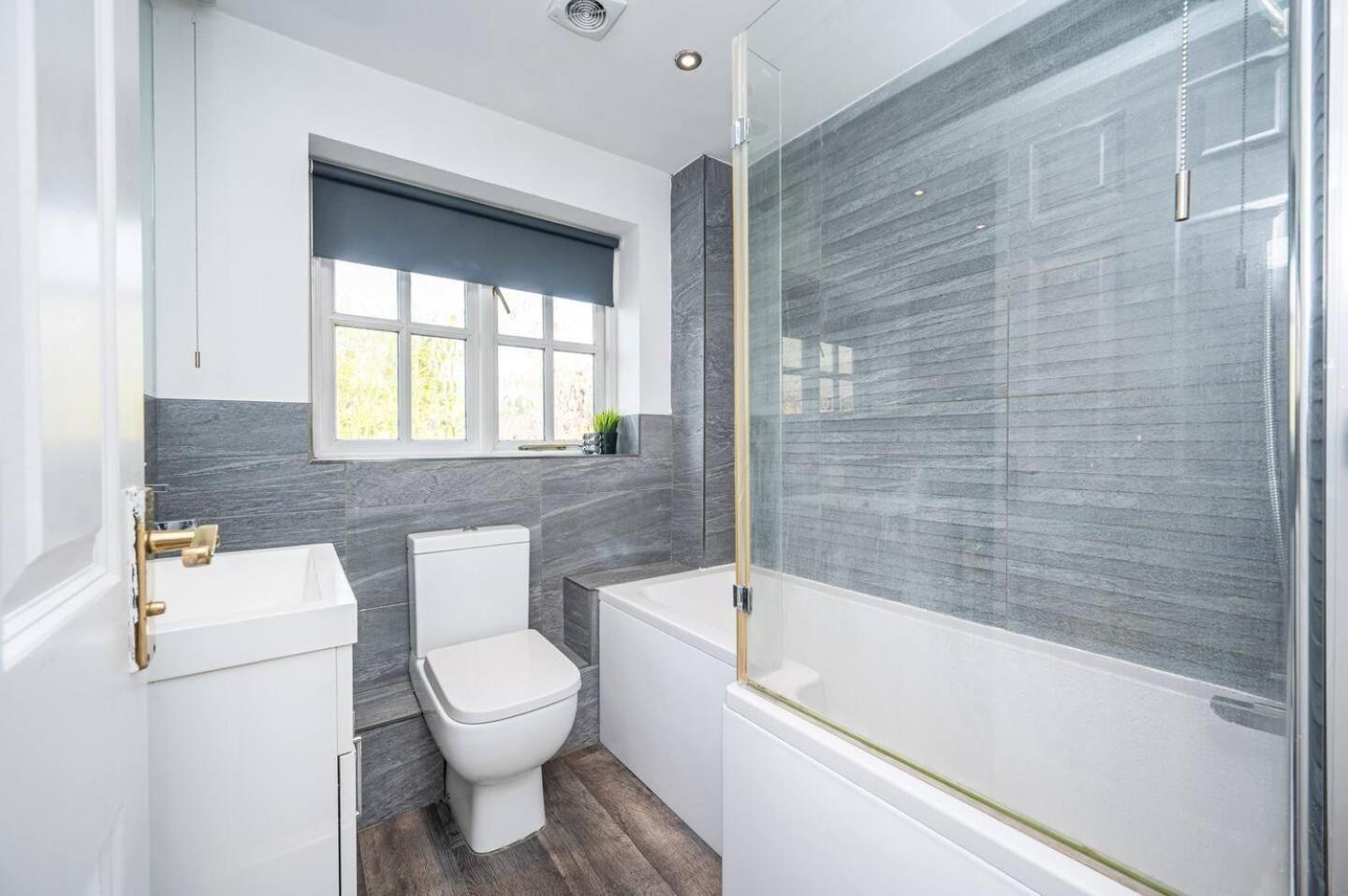 Greenwich House 10 Mins To O2 - Free Parking Pass The Keys Semesterbostad