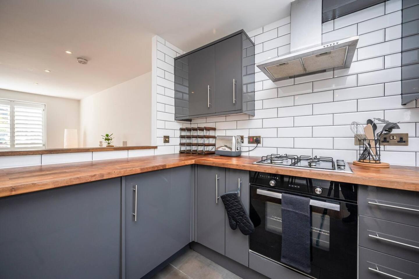 Greenwich House 10 Mins To O2 - Free Parking Pass The Keys Semesterbostad London