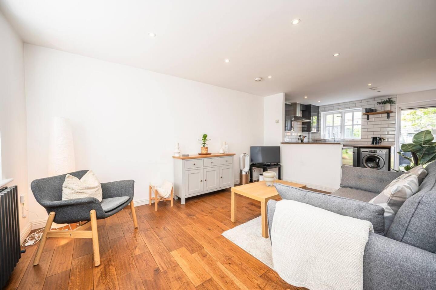 Semesterbostad Greenwich House 10 Mins To O2 - Free Parking Pass The Keys