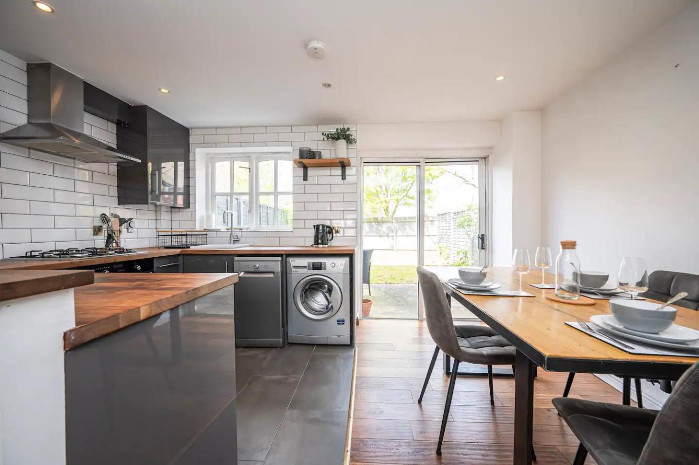 Semesterbostad Greenwich House 10 Mins To O2 - Free Parking Pass The Keys *