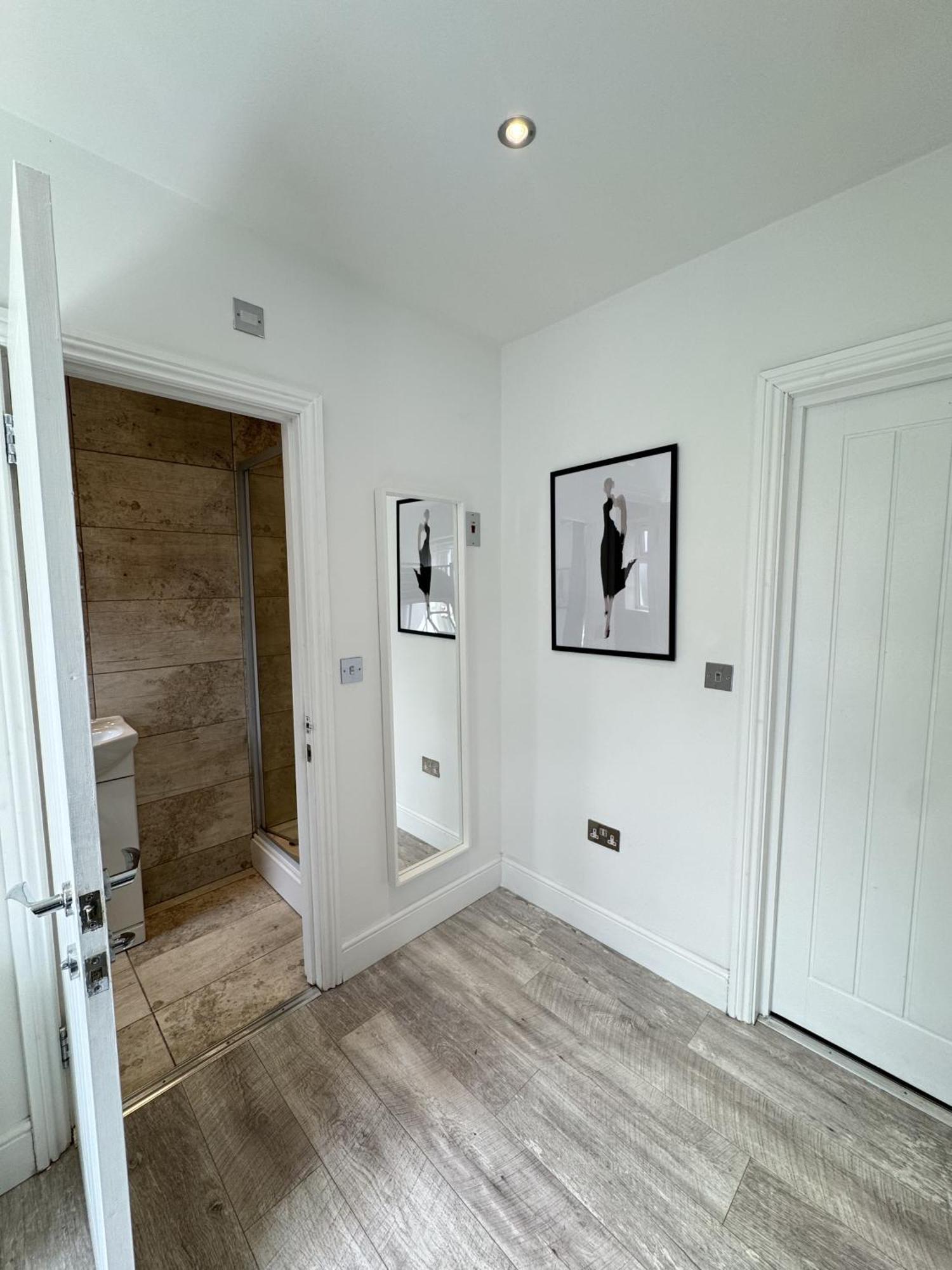 Pensionat En-suite Bedroom For Up To 4! Sofa Bed - Near Stratford *
