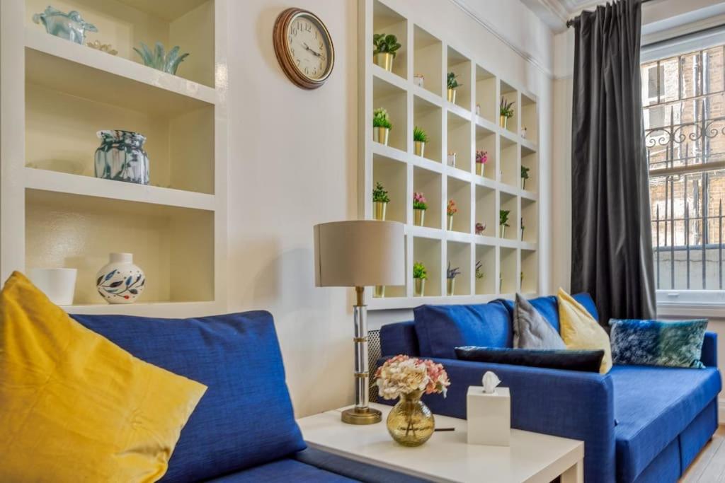2bed 2bath Earls Court Apartment *