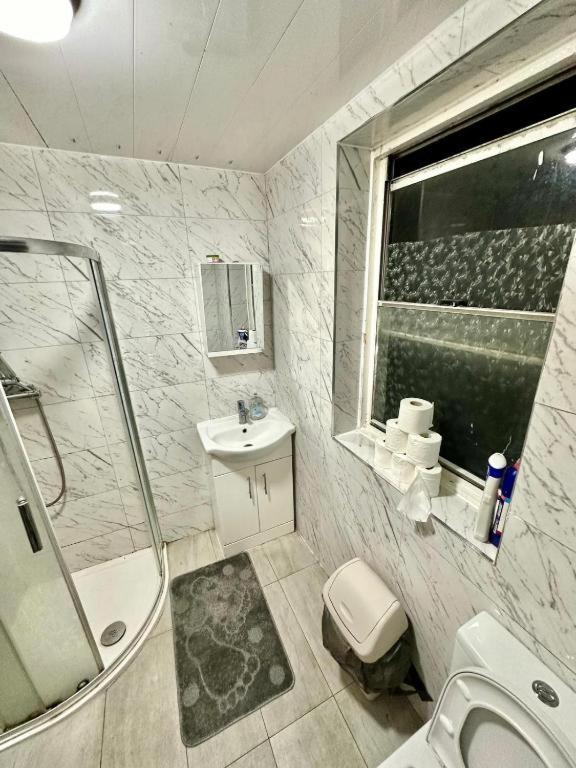Gjestgiverier Whitechapel Lindley House R2 *