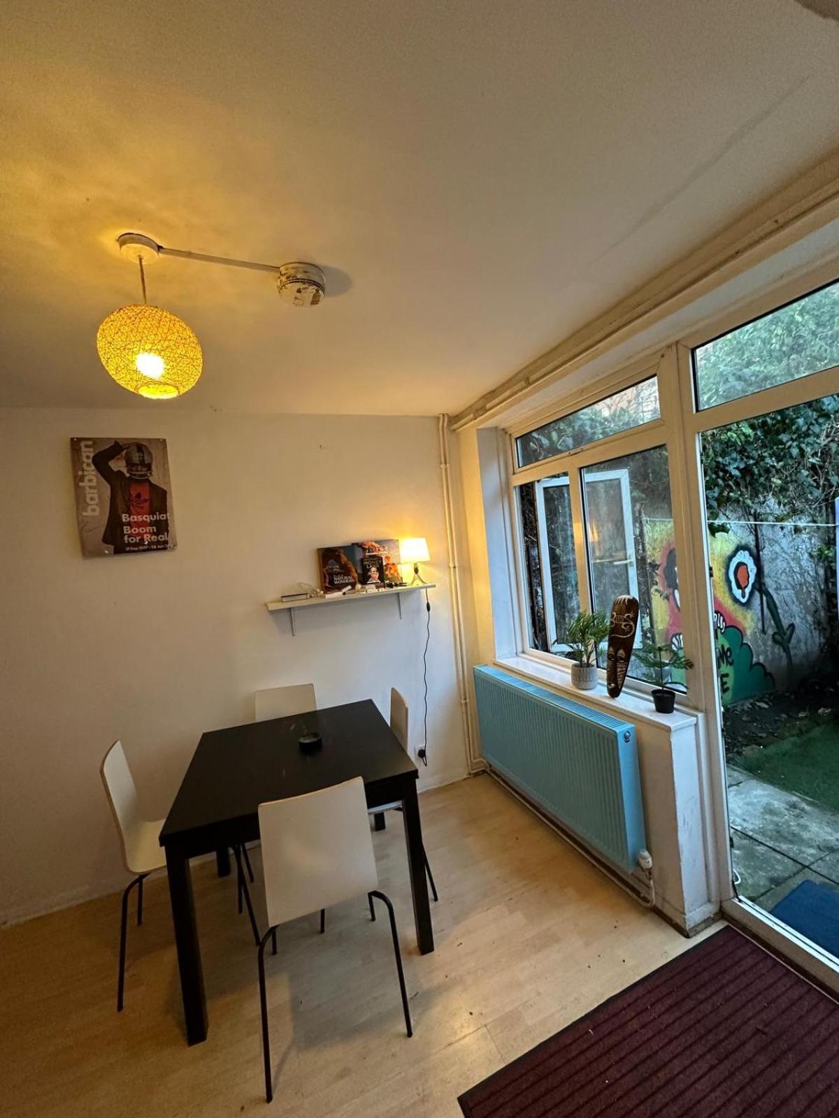 Gjestgiverier Whitechapel Lindley House R2