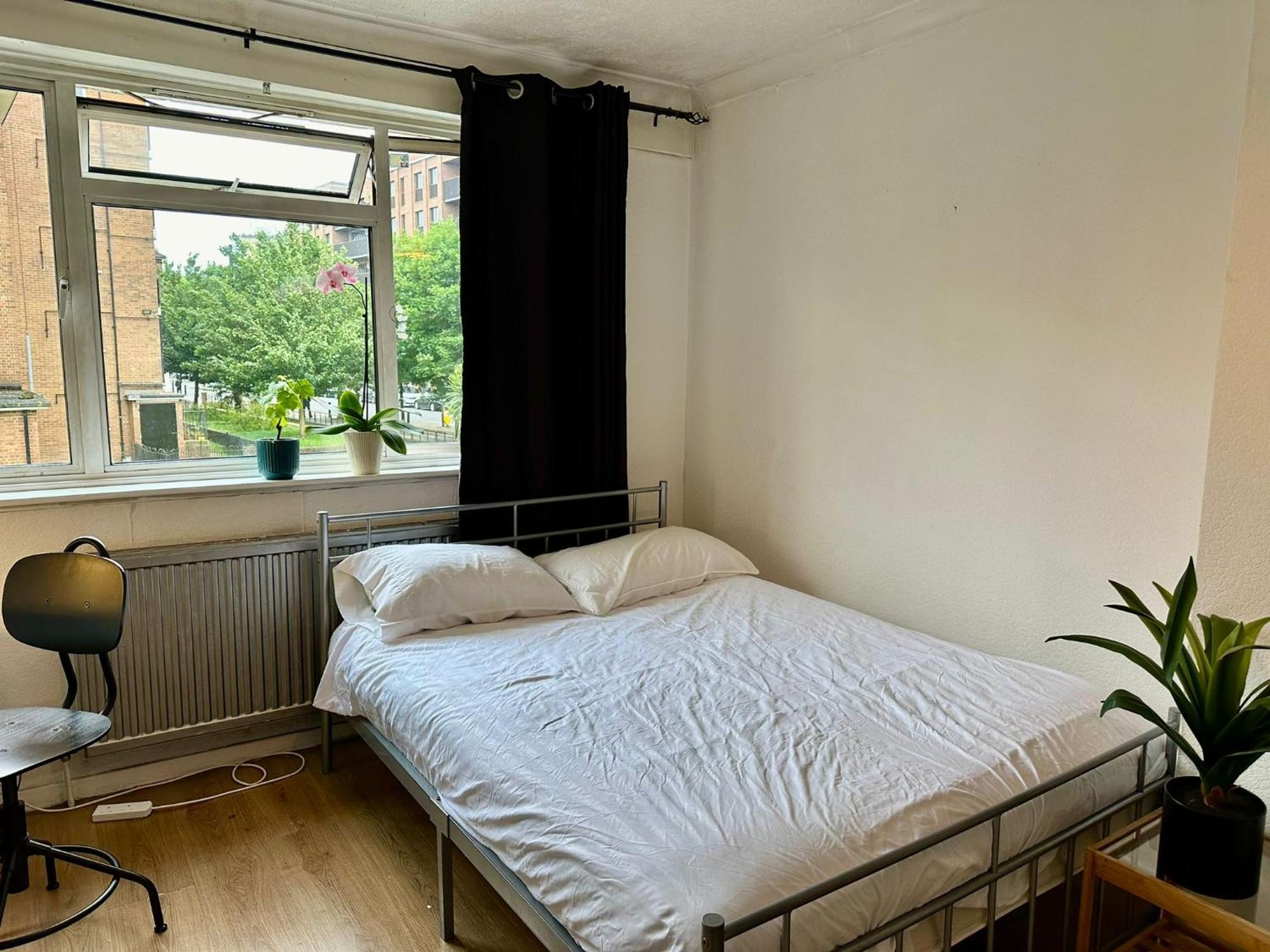 Gjestgiverier Whitechapel Lindley House R2 *