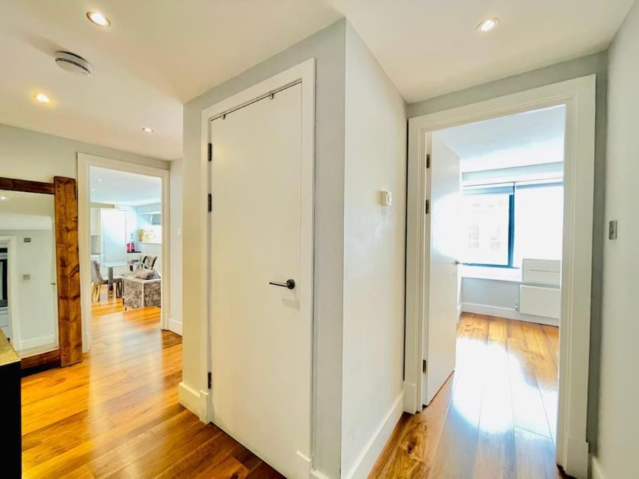 Luxury Two Bedroom Living - & Westminster Appartamento *