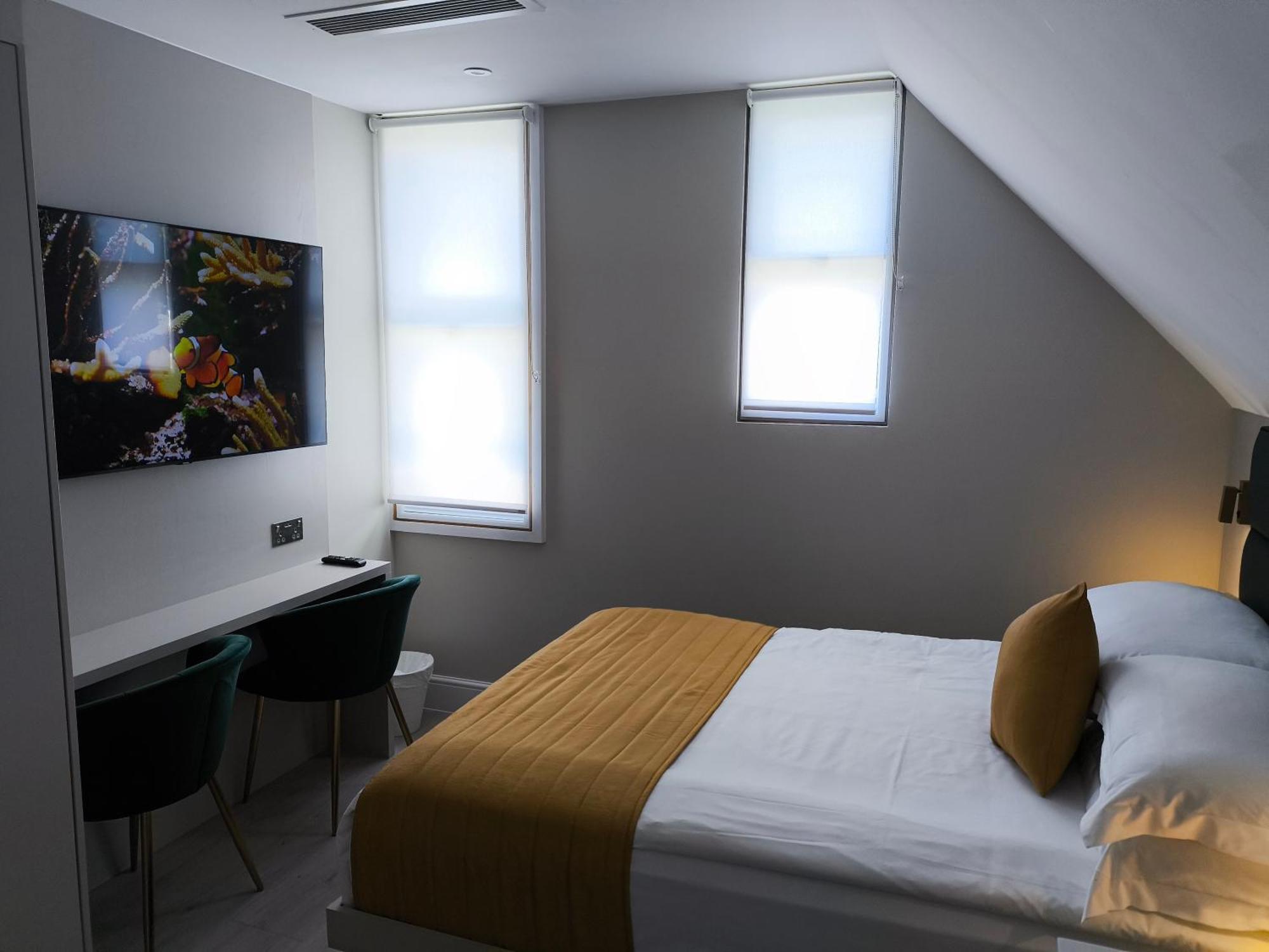 Nox Kensington 4*