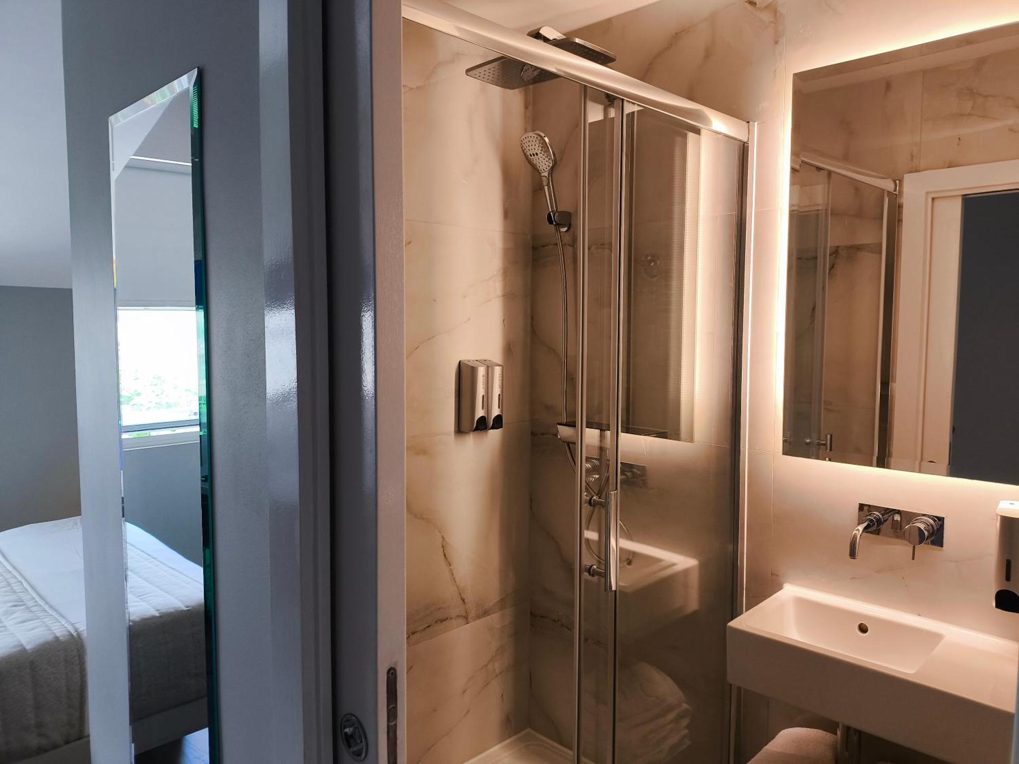 Nox Kensington 4*