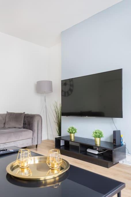 Two Bedroom In Dalston * Londen