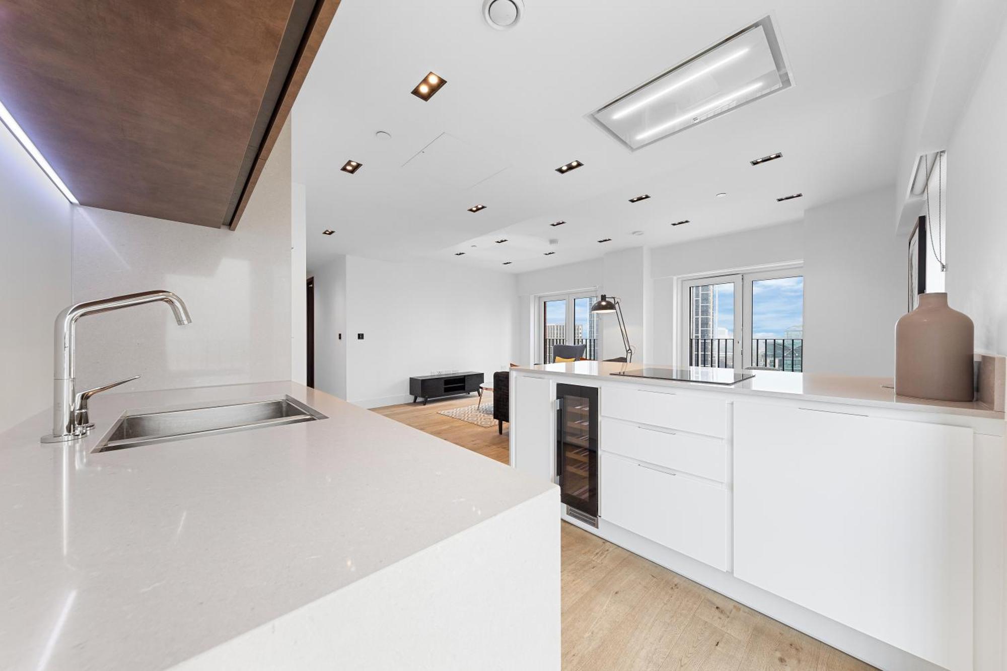 Heart Of Panoramic View 2 Bedroom Designer Luxury - Pool And Gym Access Appartement Londres