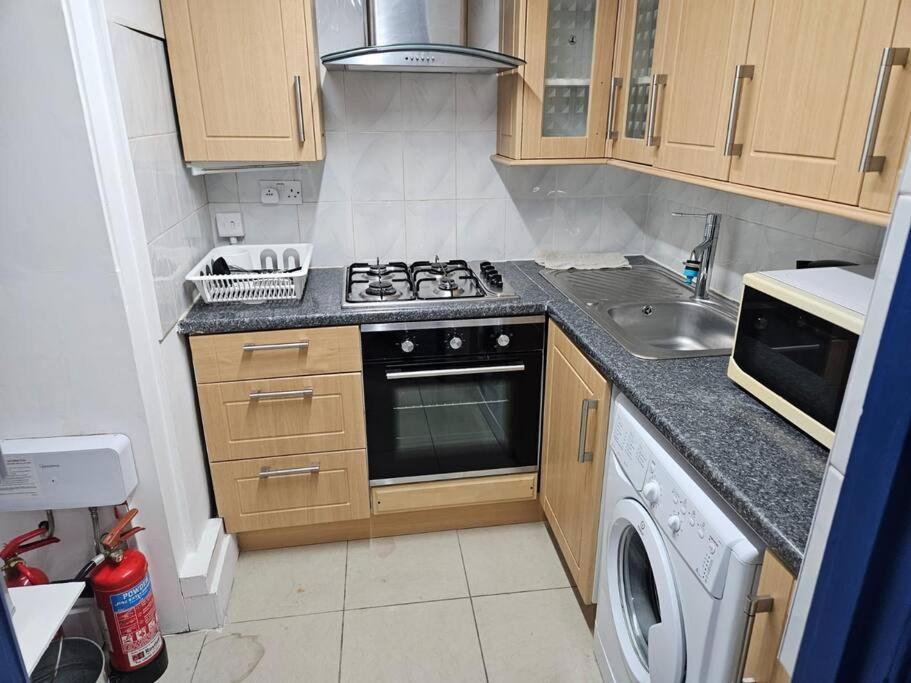 Affordable Comfort Flat In Islington