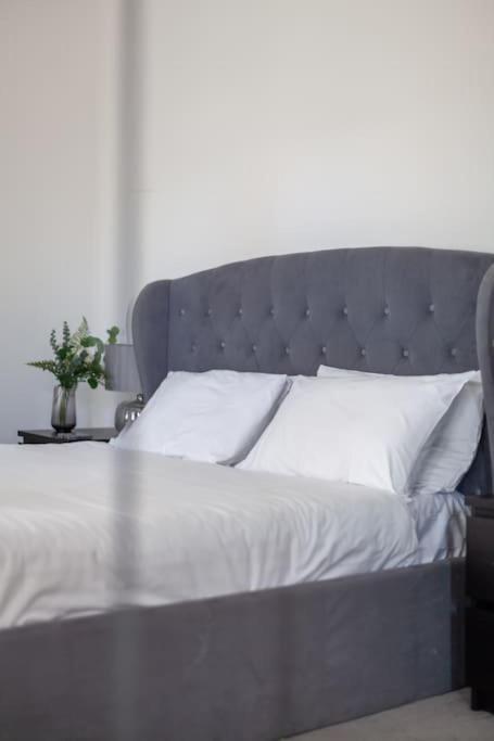Spacious & Chic 3-bed House Near Central Appartement