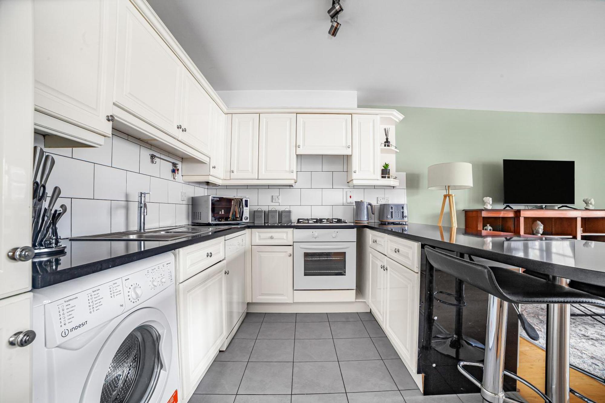 The Canary Wharf Flat *